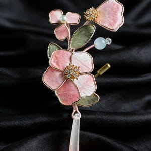 カメリアピンクの花ブローチ、銀メッキ - Etsy 日本