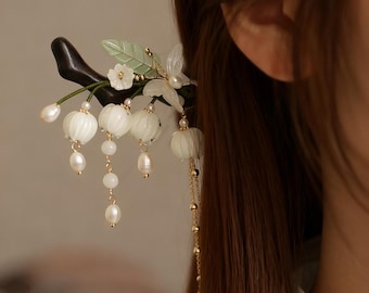 Lily of Valley Hair Accessory, Handmade Bridal Hairpiece