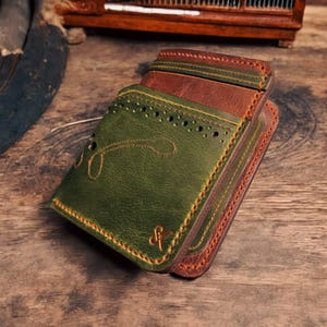 Vintage Green & Tobacco Toscano Leather Wallet, Handstitched Bifold with Embroidery, Multi-Card Slots Cash Compartment, Unisex Handmade Gift