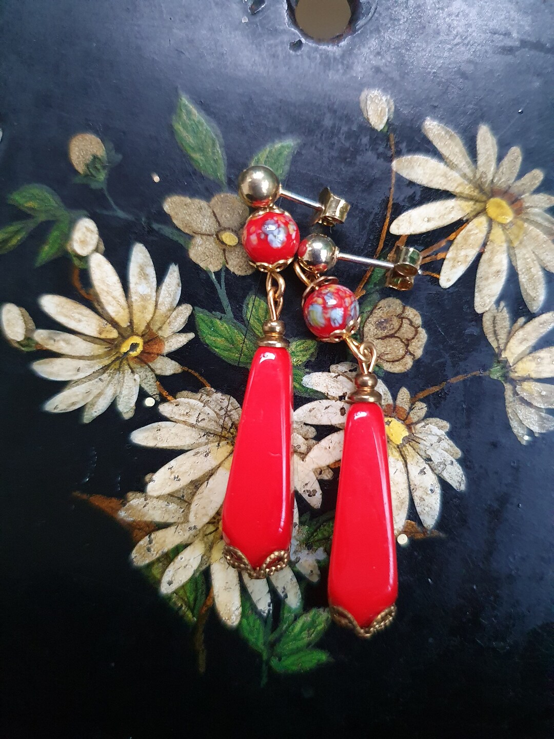 Boucles D'oreilles Pendantes Rouge Vif - Perles Résine Argentées - Fait Main