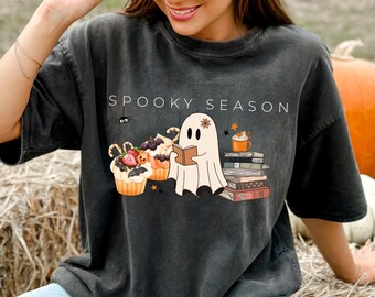 La camiseta definitiva de Halloween, camiseta de temporada espeluznante con colores cómodos, camiseta de Halloween, regalo de Halloween, camiseta de Halloween para mujer, fantasma lindo