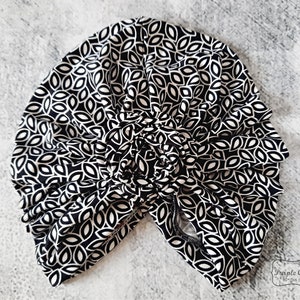 Black and White Abstract Leaf Turban, Top Knot Turban, Turban, Headcover, Chemo Cover, Tznius, Hair Loss, Ladies Turban, Ladie's Turban