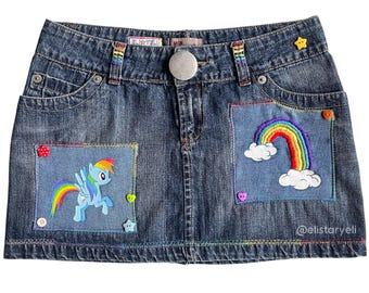 Sugar Rush | Handmålad och broderad Rainbow Dash-kjol