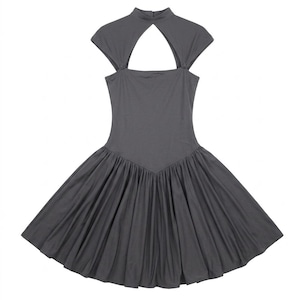 open lace back dress Petal and Pup Women's Naira Pleated Maxi Dress main image 0