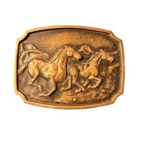Vintage BTS Solid Brass Horse Head Belt Buckle. Unisex. Vintage Horse & Foal Solid Brass BTS Belt Buckle - Etsy main image 3