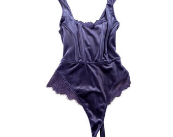 Body corset en velours violet VTG avec bordure en dentelle, fantaisie gothique, superposition rétro Sz