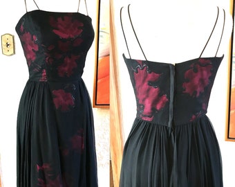 Lovely Designer 1960s Red Rose And Black Chiffon Cocktail Party Dress -- Size Small
