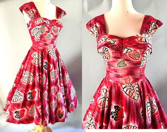 Adorable Hawaiian Sundress Vintage 1950s "Kamehameha"of Hawaii  -- Size Small