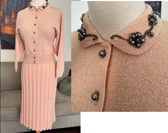 Lovely Dusty Rose Pink Vintage 1950s Two Piece Knit Set Dress by "Kimberly" Knitwear!-- Size Medium