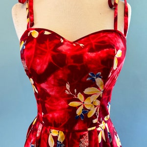 Adorable Vintage 1950s Kamehameha Hawaiian Sundress with Vibrant Tropical PrintSize Small image 3