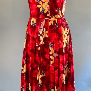 Adorable Vintage 1950s Kamehameha Hawaiian Sundress with Vibrant Tropical PrintSize Small image 2