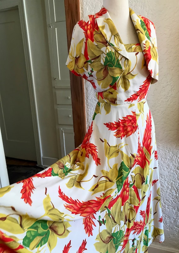 Awesome 1940's Cold Rayon Hawaiian Dress with Mat… - image 3