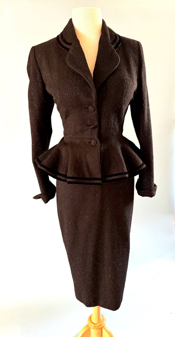 Stunning Vintage 1950's "Lilli Ann" Designer Suit wit… Gem