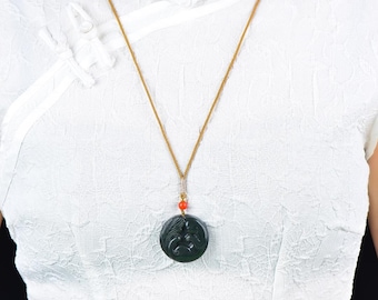 Hand-Carved Jade Fox Pendant: Auspicious Clavicle Chain