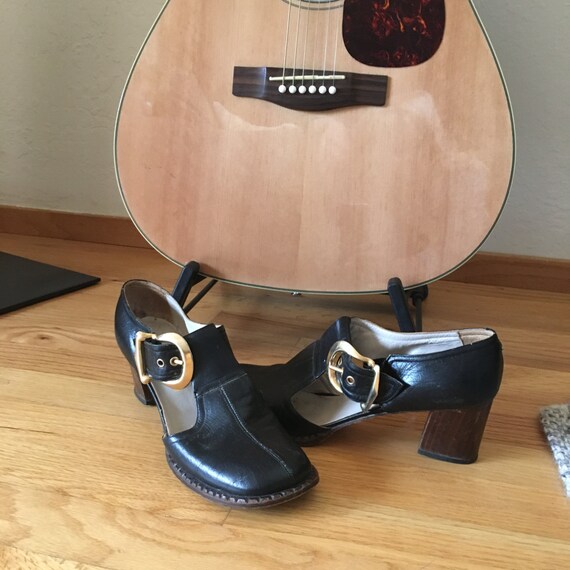 Vintage 1960's Italian Handmade Leather Shoes Gold