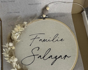 Door wreath | Door decoration | Personalized gifts | Embroidery hoop | Door sign | Family sign | Nameplate | Wedding | Dried flowers