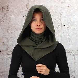 Green Archer Assassin Hood & Detachable Mask – Medieval Ranger Huntress Larp Costume and Renaissance Faire Festival Accessories – 3 Fabrics