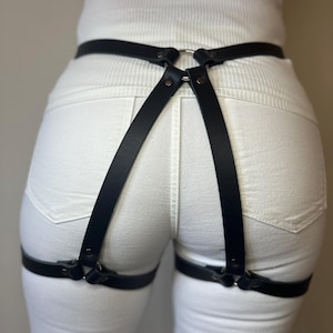 leather leg harness