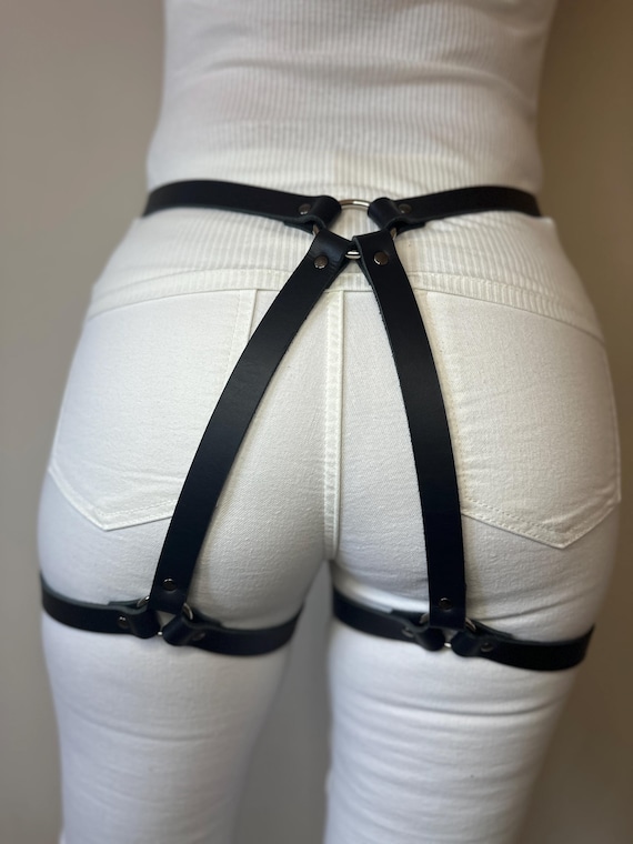 Handmade Leather Leg Harness: Adjustable Waist & Thigh Accessory
