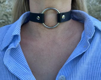 Handcrafted Leather O-Ring Choker: Stainless Steel Accent Collar