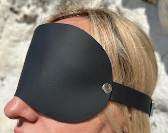 Augenbinde aus echtem Leder: Weiche sensorische Maske für Paare