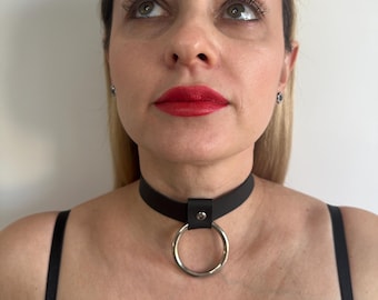 Handcrafted Leather O-Ring Choker: Gothic Punk Collar