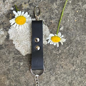 Personalized Leather Key Holder, Custom Car Keychain, Handcrafted Leather Keyholder, Personalized Gift for Her, Leather Loop, Key Tag