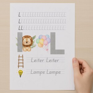 ¡Aprende la letra L de forma divertida! Linda página de práctica para escribir y descubrir: perfecta para que los pequeños se inicien en el abecedario.