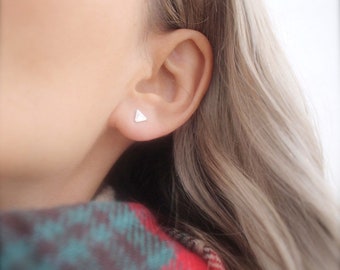 Tiny triangle earrings, Delicate earrings, Minimalist earrings, shape earrings, stud earrings, small earrings, Triangle stud, tiny stud