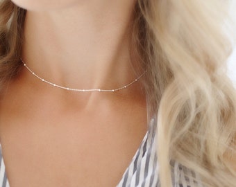 Zierliche Choker Halskette • zierliche Silber Halskette • Minimalistische Halskette • zarte Choker Halskette • Layering Halskette • Silber Kugel Choker