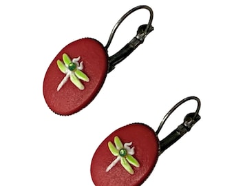 Brincos de libélula com fecho de alavanca, libélula com strass vermelho e verde, joia vintage.