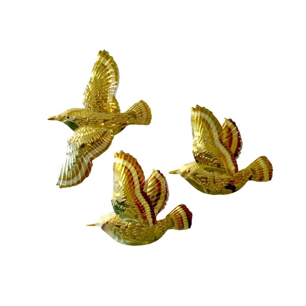 Flying Birds Vintage Wall Deco, Set of Three Flying Gold Metal Birds, Flying Golden Swallows, Brass Flying Bird Wall Hangings, Flying Birds