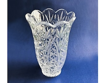 American Crystal Vase, Scalloped Topped Crystal Vase, 7 Inch Crystal Vase, Diamond Starburst Fan Pattern, Flared Crystal Brilliant Vase