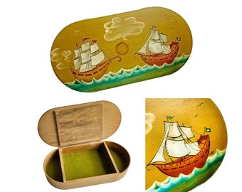 Clipper Ship Box, Vintage Nautical Box, Wood Nautical Box, Nautical Ship Box, Lined Wood Box, Sailing Ship Storage Box, Nautical Wood Box