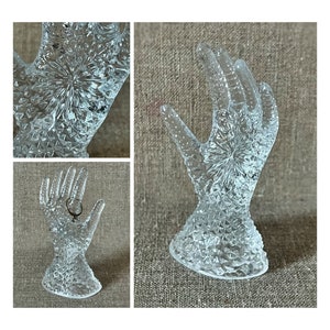 Hand Shaped Ring Holder, Glass Ring Keeper, White Hand Jewelry Dish, Vintage Hand Trinket Dish, Milk Glass Hand Dish, Teabag Rest, Ring Rest