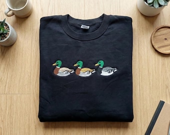 Embroidered Mallard Duck Row Sweatshirt, Minimalist Duck Lover Crewneck, Cute Bird Family Shirt, Nature Enthusiast Gift, Pond Life Top
