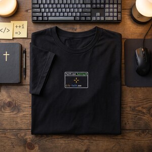 Chemise brodée de programmeur, T-shirt de course Faith Exe, T-shirt de codeur chrétien, cadeau pour développeur technique, vêtements Faith d'invite de commande Windows