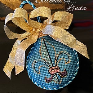 Fleur-de-lis/turquoise Needlepoint Ornament Jody Designs B69B image 2