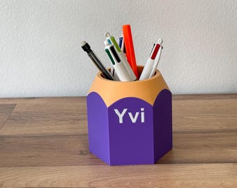Customizable colored pencil-shaped pencil holder // desk storage