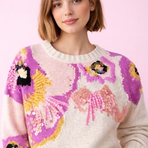 Maglione vintage Escada anni '80, maglia in lana con motivo floreale e paillettes, taglia M, pullover firmato, colori pastello.