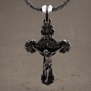 Gothic Crucifix Cross Necklace for Men, Silver Jewelry Cross of Jesus Religious Catholic Gift Cross Pendant St Benedict Jesus Cross Necklace
