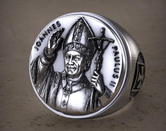Collana con Cattolica – Pendente Rotondo del Papa con Ala