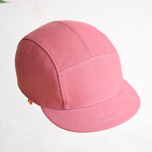 5 panel cap - Dusty pink - stiff, medium brim - strapback