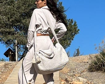 Extra Large Travel Bag - Shopper Handmade cotton with zipper perfect for travels & beach days. MomBag - Beige/Taupe 100% Cotton - Ibiza Bag