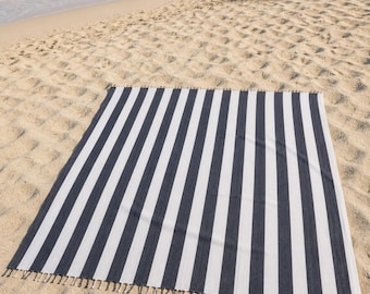XXL Bohemian Haman Towel – 235x220cm - Quick Drying Cotton Blend – Beach Blanket, Picnic Throw, Bedspread – Black White Stripes