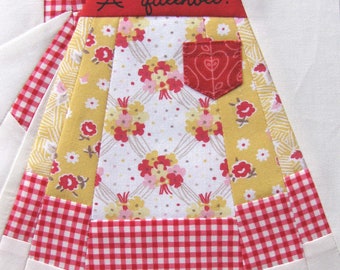 Vintage Apron, a Paper Piecing Pattern