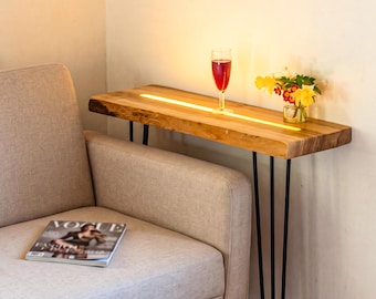 Live Edge Sofa Table with Soft Warm Glow, Scandinavian Behind Couch Console for Cozy Living Rooms