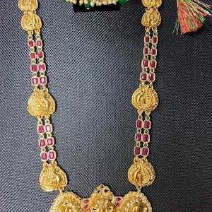 Parure Laxmi Haram en or : bijoux indiens en pierre verte