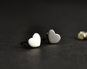 Pendientes de botón con forma de corazón en plata de ley