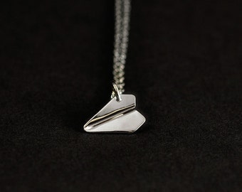 Mini / El collar original de avión de papel doblado a mano / Plata de ley